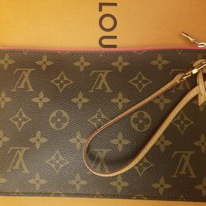 SOLD* Neverfull GM Pochette Mono Wristlet Clutch